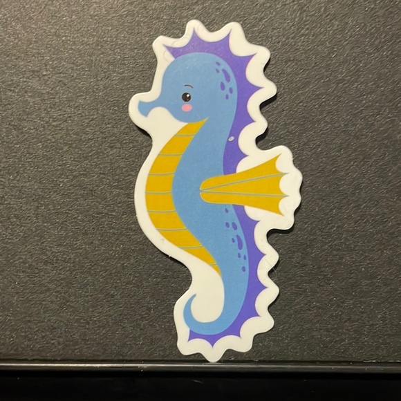 BLUE SEA HORSE STICKER - Picture 1 of 1